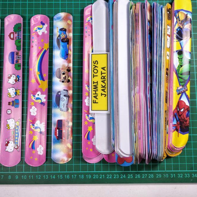 

RO3Ⓜ 100 pcs penggaris lipat besar mainan penggaris karakter Terlaku