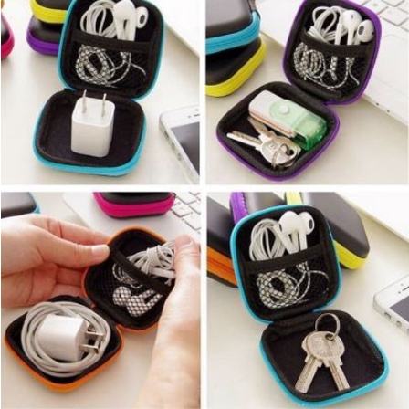 Travel Pouch - Dompet Persegi - Case Organizer - Tempat Headset Koin Kunci Kotak Penyimpanan Charger Mini