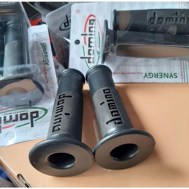 Handgrip Domino model polos hitam Handgrip universal motor