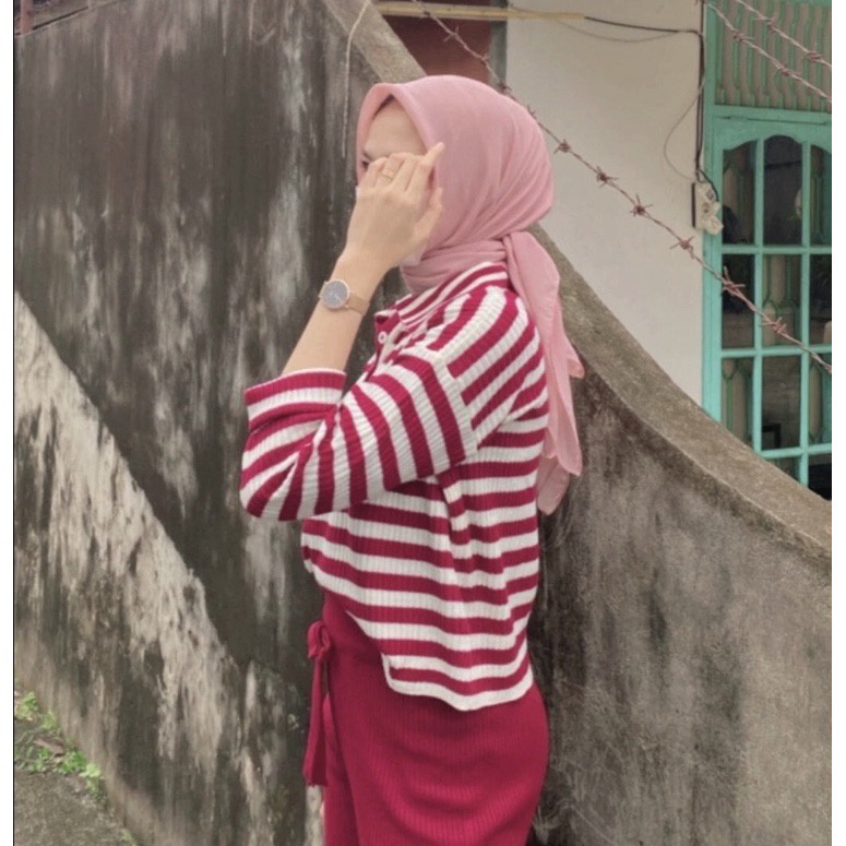 BEFAST - ZFS OOTD SWEATER CIKA / SILVANA SWEATER RAJUT / Pakaian Casual Wanita Remaja / Outfit Wanita Hijab Style / Fashion Wanita Kekinian / Sweater Garis-Garis / Atasan Wanita Lengan Panjang / Sweater Bahan Rajut Terlaris