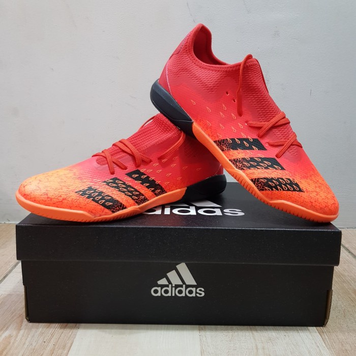 SEPATU FUTSAL ADIDAS PREDATOR FREAK .3 OREN IC