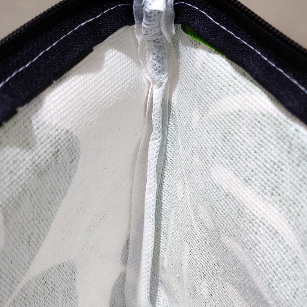 Pouch Kanvas Souvenir 20x15cm MOTIF RANDOM