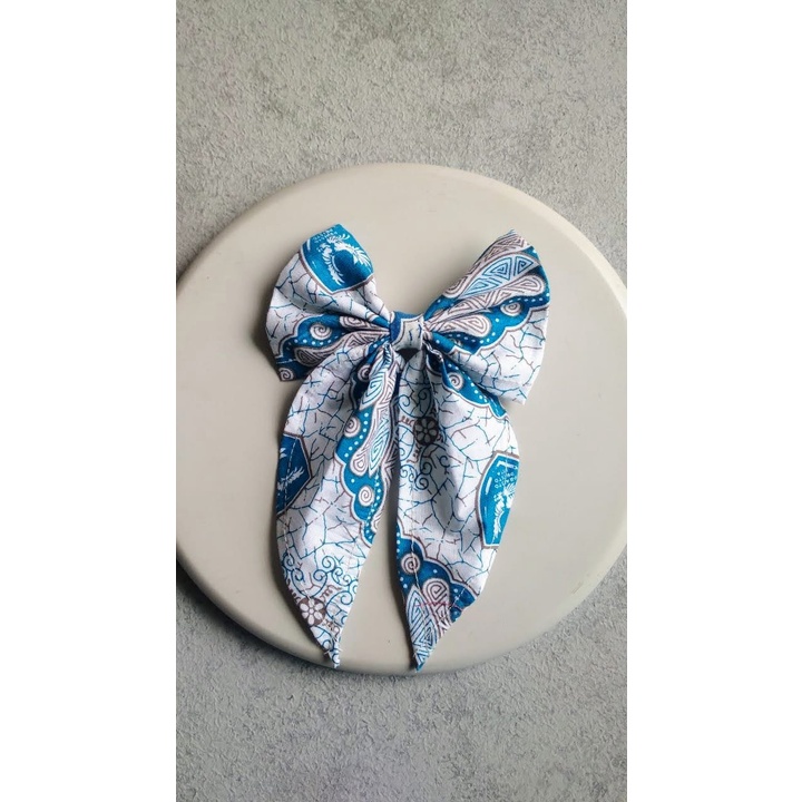 Highschool bow kinderfield batik