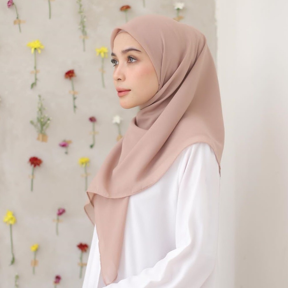 Hijab Bella Square Segi Empat Premium Anti Letoy Exclusive Murah