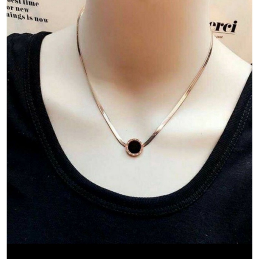 Kalung Liontin Wanita Bulgary Titanium Model Terbaru 2021 Wanita Titanium Gepeng Liontin Model Terbaru / Perhiasan Termurah Import High Quality bisa cod bayar ditempat