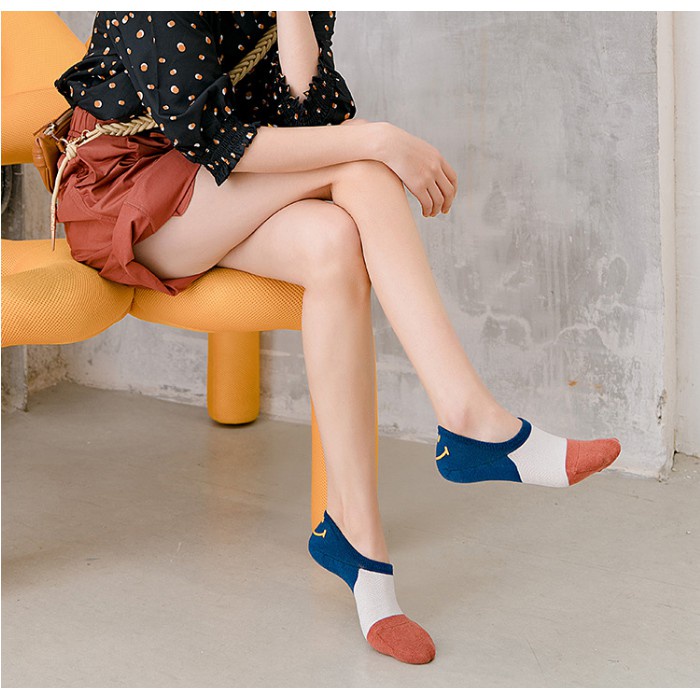 ⭐𝐈𝐇𝐒 𝟎𝟔𝟐 𝐋𝐚𝐦𝐩𝐮𝐧𝐠⭐️Kaos Kaki Wanita Motif Smiley Kaos Kaki Fashion Kaos Kaki Pendek Japanese Ankle Socks