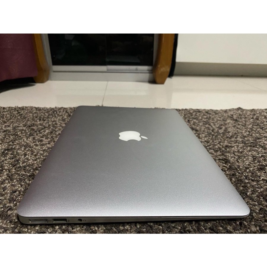 MACBOOK AIR 13&quot; 2012 RAM 4 GB SSD 128 GB SECOND ORIGINAL BERKUALITAS HARGA EKONOMIS