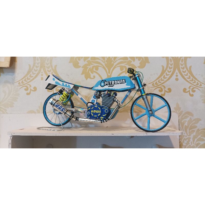 Miniatur Herex CB GL MEGAPRO TIGER PETRONAS