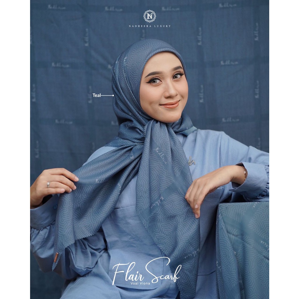 Flair Scarf by Nadheera Luxury | Scarf Terbaru | Kerudung Segiempat Kekinian | Hijab Segiempat ORI
