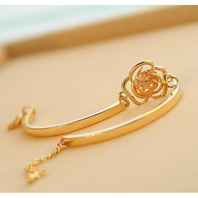Gelang bandul bunga mawar
