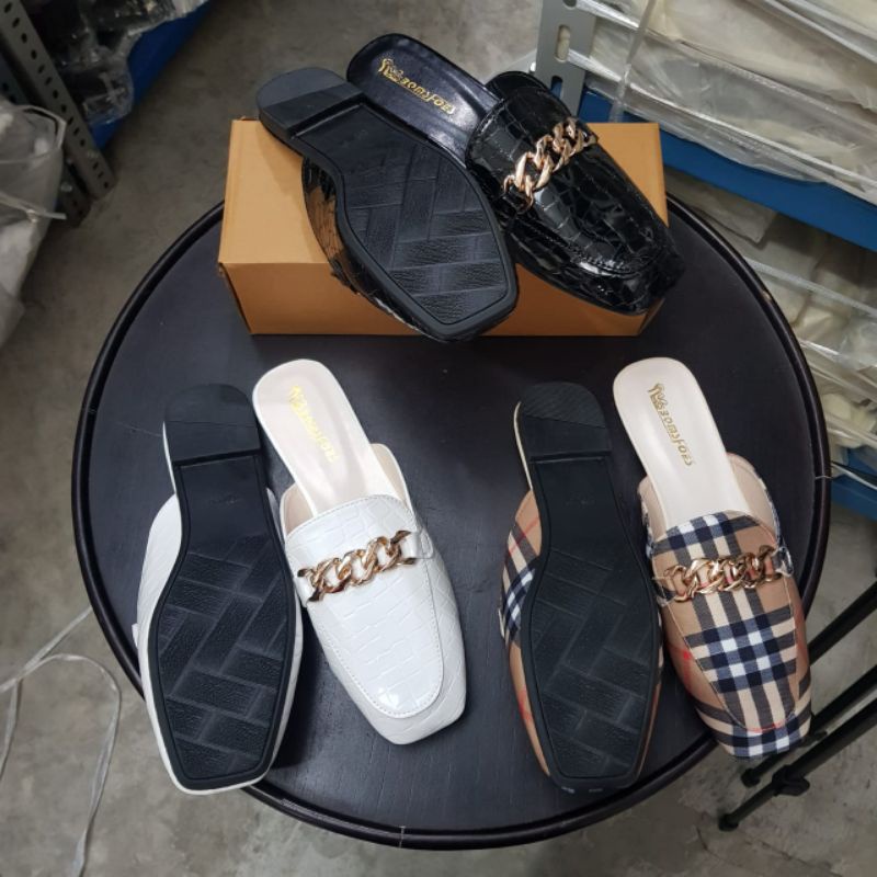 [COD] 0291 Retro Chain Croco Leather Slip On
