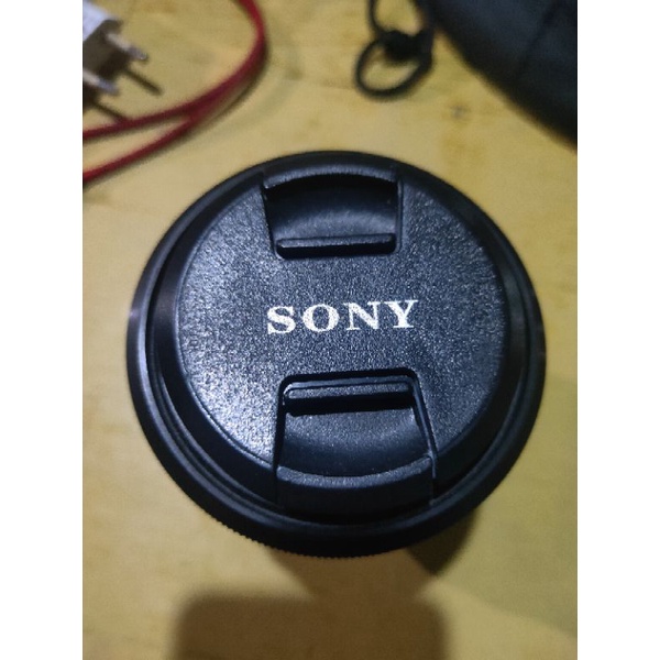 Lensa Kit Sony A7 Mark II 28-70Mm