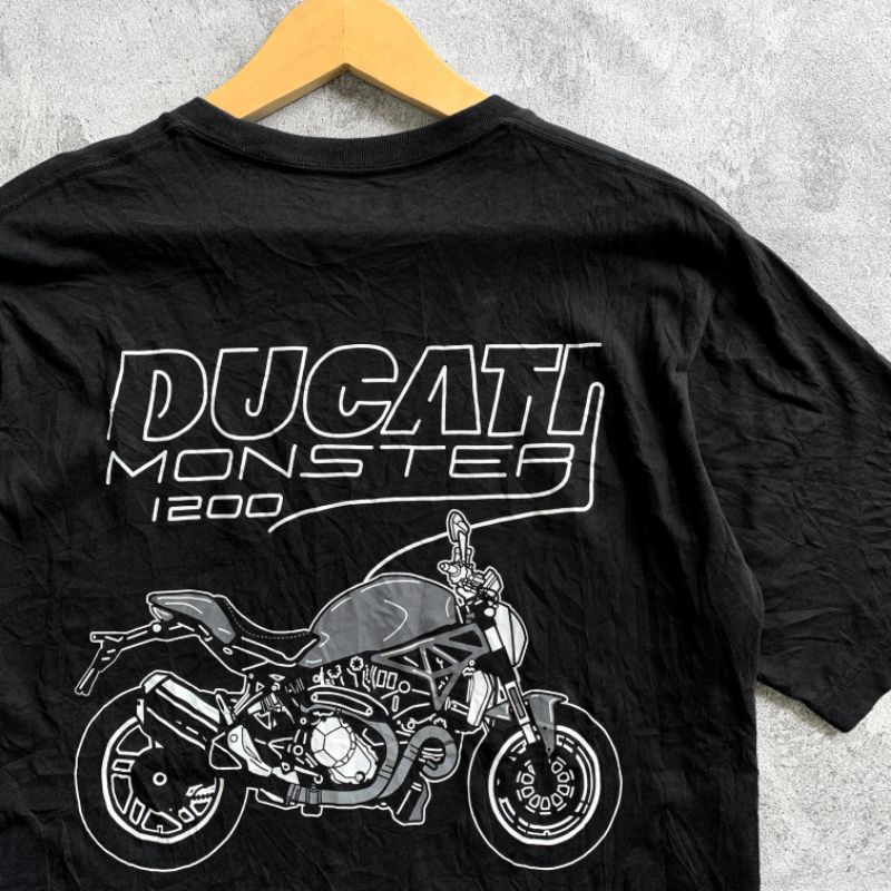 Kaos Uniqlo Ducati