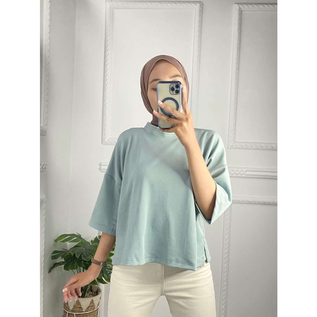 Nadin Blouse Crop Knit Import Premium Blouse Kekinian