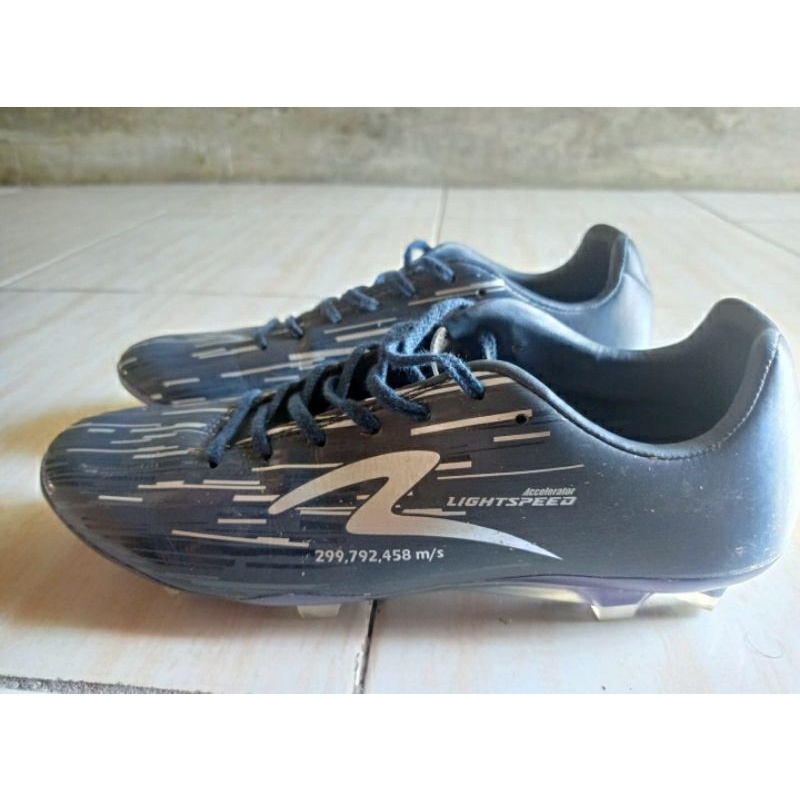 Lightspeed reborn iluminate blue