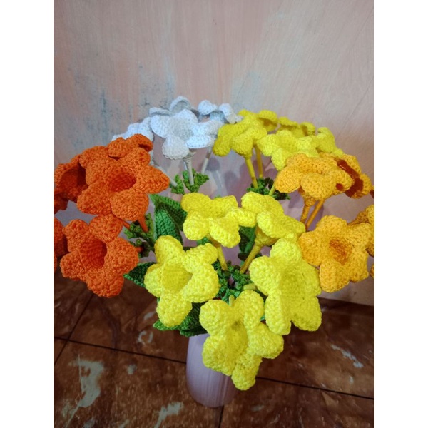 TEROMPET EMAS Bunga Rajut/ Crochet Gulden Trumpet