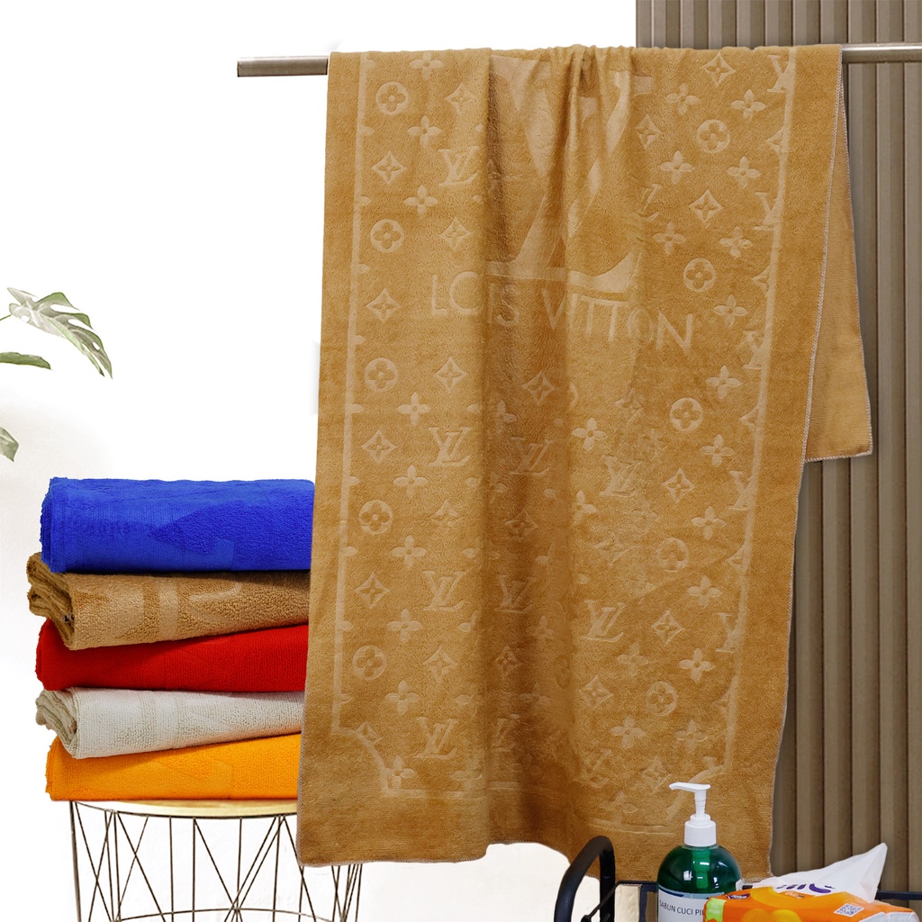 Handuk Mandi Jumbo Premium Louis Vuitton Motif Embos Terbaru Ukuran 70x140cm Bahan Polyester Dewasa Pria Wanita Perlengkapan Rumah Tangga Kamar Mandi Import - H10-A - Comforthomes