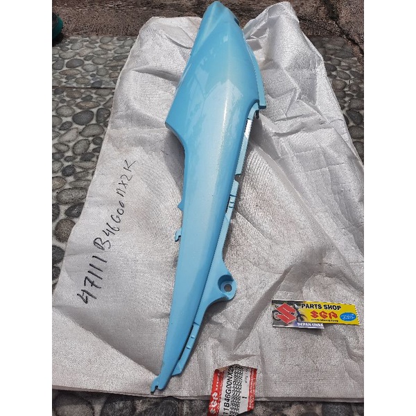 cover frame cover bodi kanan suzuki spin 125 warna biru blue lagoon asli suzuki SGP