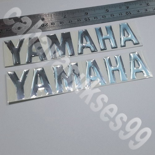 

TERLARIS | Sticker MOTOR Emblem Timbul YAMAHA Silver Chrome 14.5cm x 3,3cm BESAR