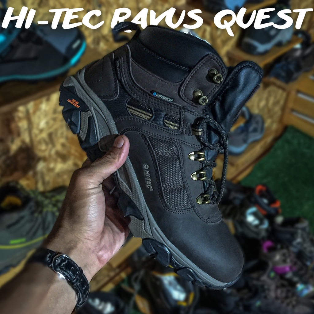 SEPATU GUNUNG HI-TEC RAVUS QUEST MID WP