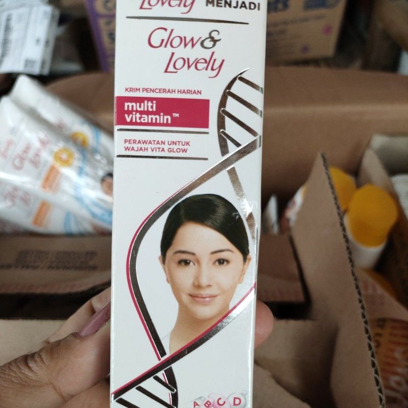 FAIR&amp;LOVELY KRIM MULTIVITAMIN 23/46GR