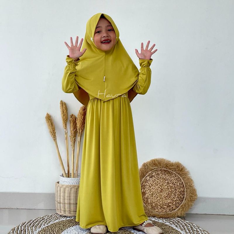 Gamis Anak Set Hijab: Pilihan Lucu dan Kekinian untuk Usia 2-8 Tahun