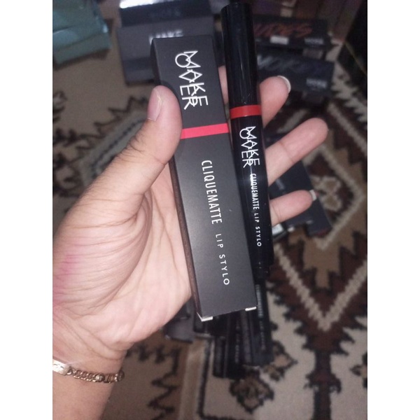 MAKE OVER LIP STYLO
