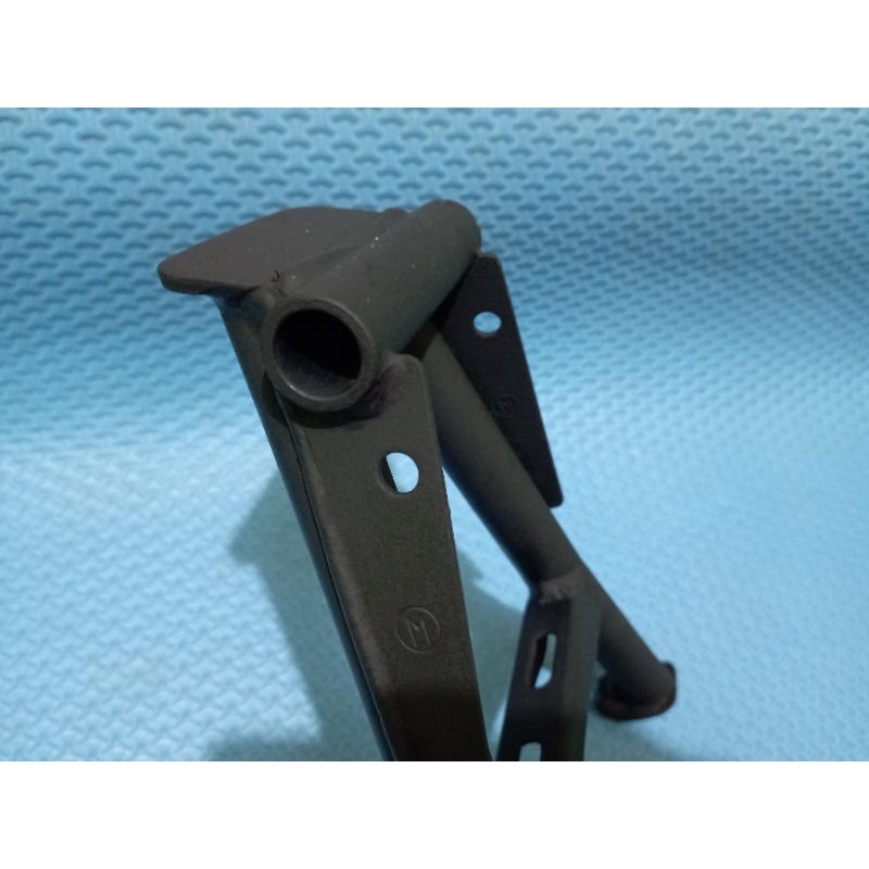 STANDAR TENGAH STANDAR DUA VIXION R NEW ORI