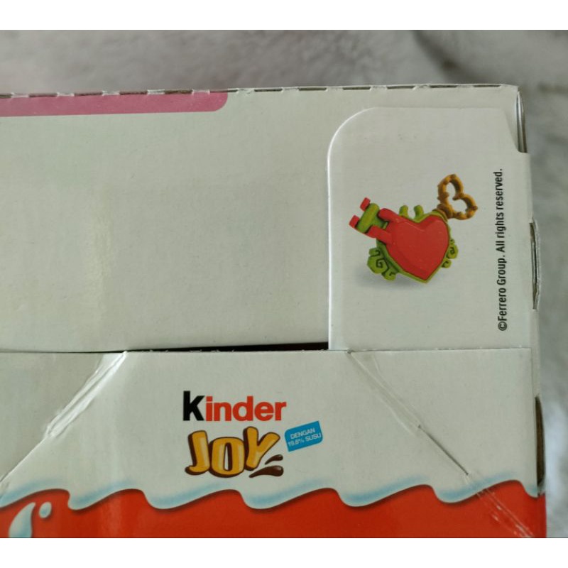 Kinder Joy berisi 24 pcs (T24) HARGA PROMO