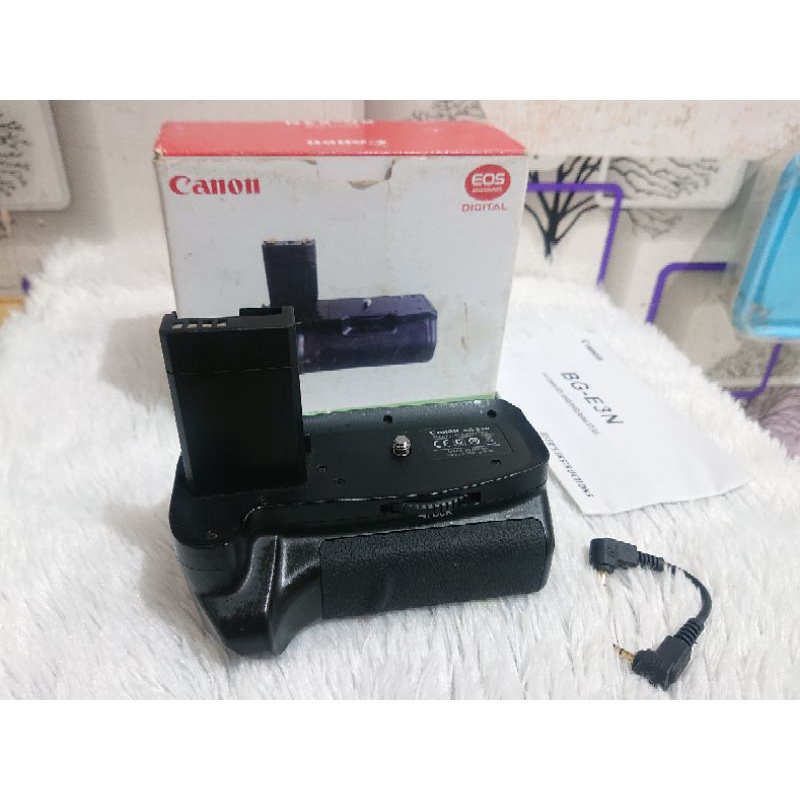 Battery Grip BG E3N For Canon eos 1100D 1200D 1300D Second like new