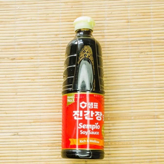 

SEMPIO JIN GANJANG S KECAP ASIN / SOY SAUCE KOREA 500ML