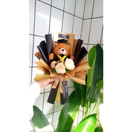 

buket boneka wisuda