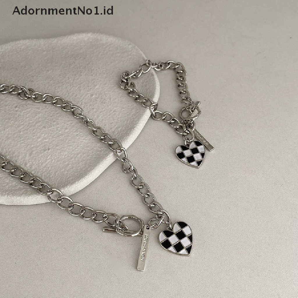 [AdornmentNo1] Personalized Necklace Checkerboard Love Pendant Necklace Desain Sense Sweater Canggih Rantai Tulang Selangka Ins Hip-Hop Necklace [ID]