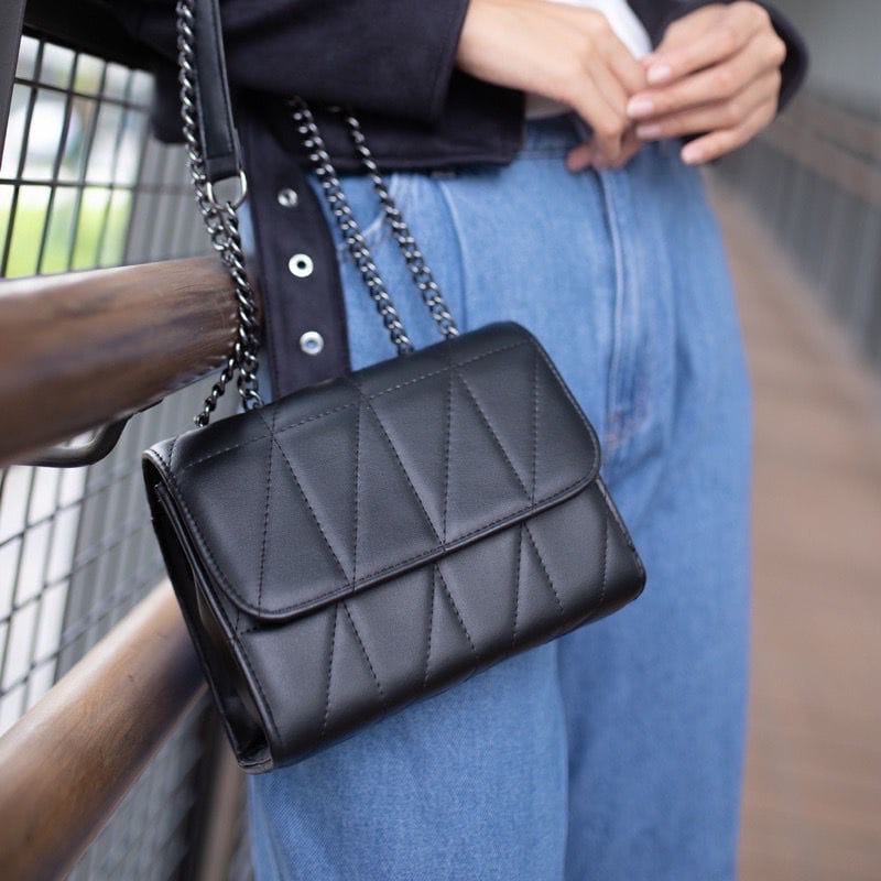 Slingbag Lexa Tas Selempang Fashion Wanita Cantik 2023