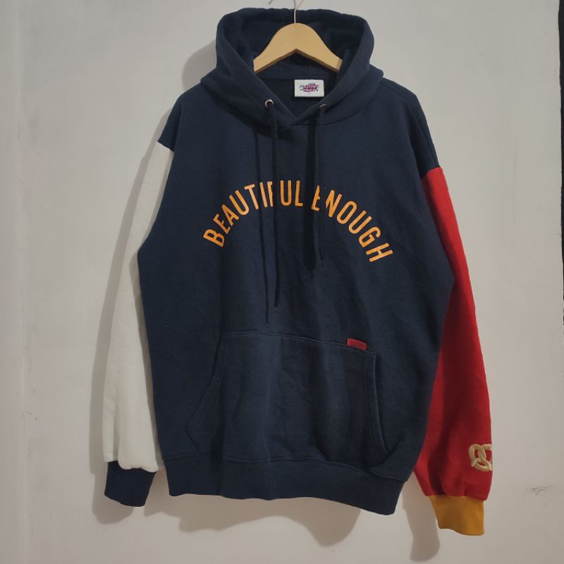 HOODIE MOTIVE STREET BEAUTIFUL ENOUGH