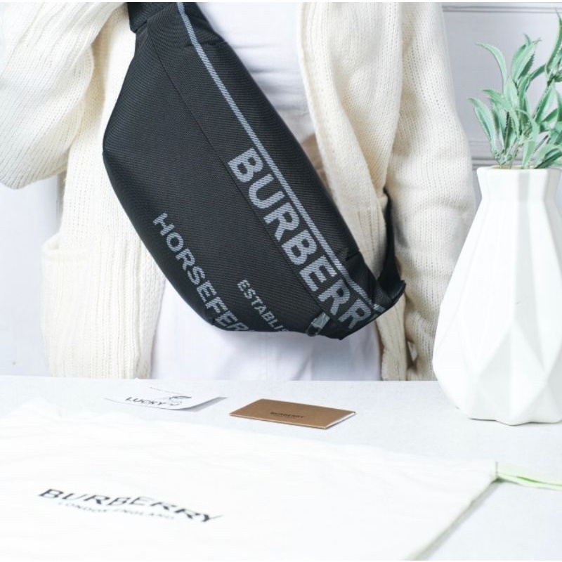 Burberry Horseferry Waistbag in Black - ORIGINAL 100%