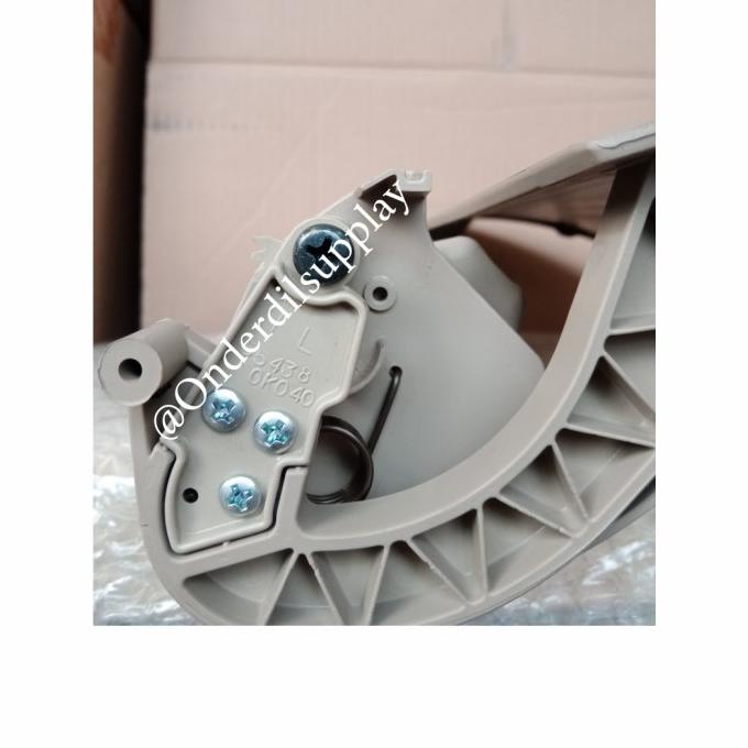 tutup laci atas dashboard innova 55440 0k030