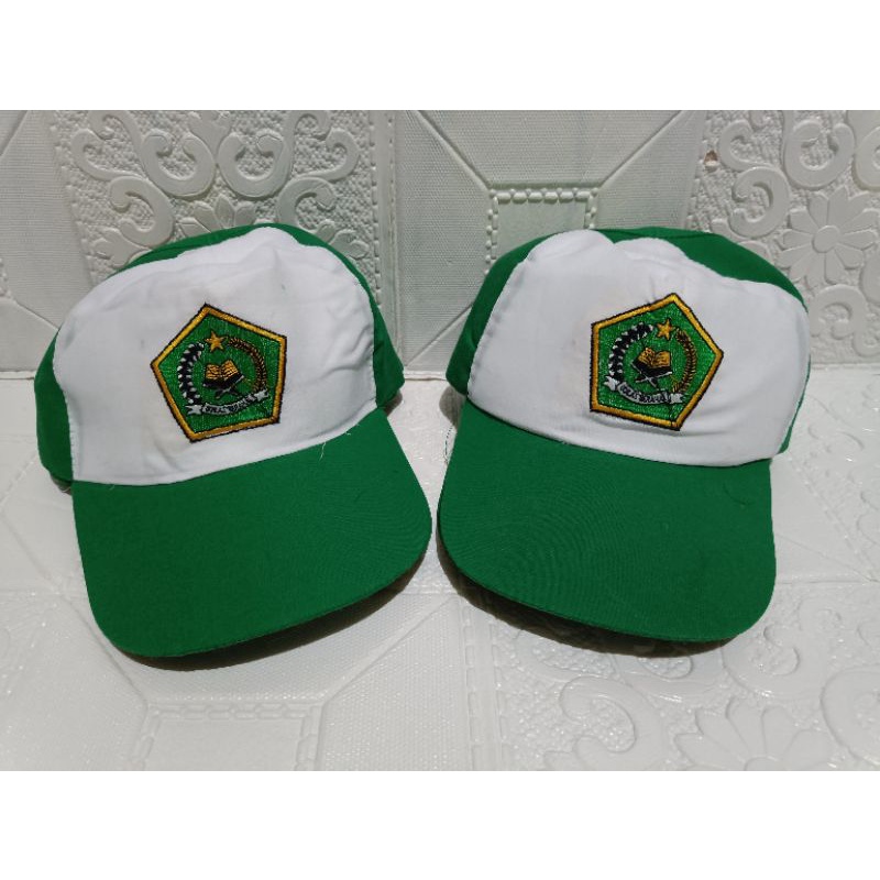 TOPI MADRASAH HIJAU PUTIH/TOPI MI HIJAU PUTIH LOGO BORDIR/TOPI MADRASAH IBTIDAIYAH