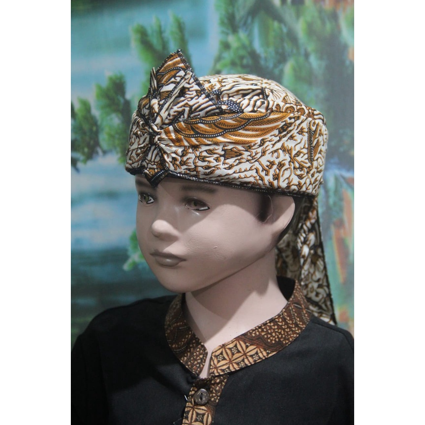 blangkon iket kepala sunda jawa tradisional anak &amp; dewasa atas tutup batik (PUTIH)