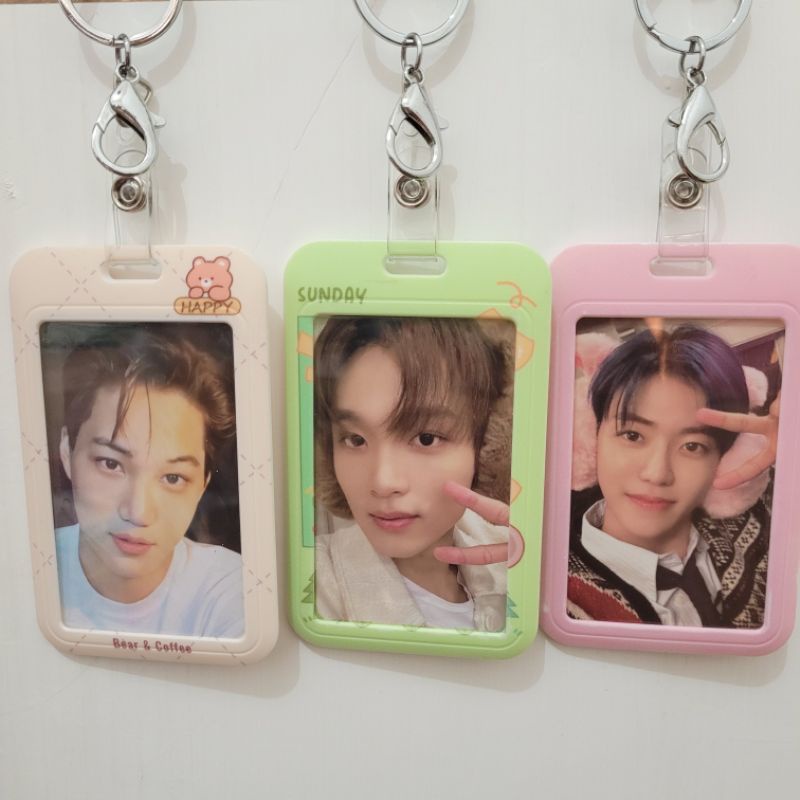 

Free Photocard nct /exo Random Aneka Karakter Lucu Photocard holder kpop