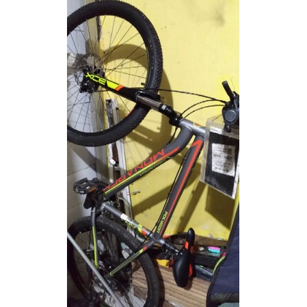 sepeda polygon monarch 4