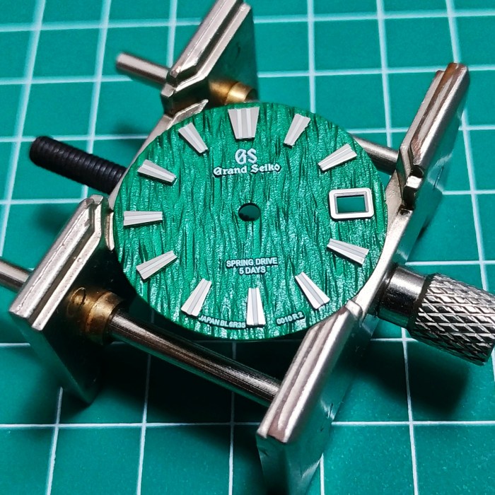 seikomod mod seiko dial grand seiko GS mod nh35 7s26 spring drive green