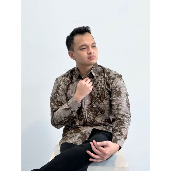 Batik Ayman - ADINATA | Kemeja Batik Pria Katun Solo Halus Lengan Panjang Full Furing