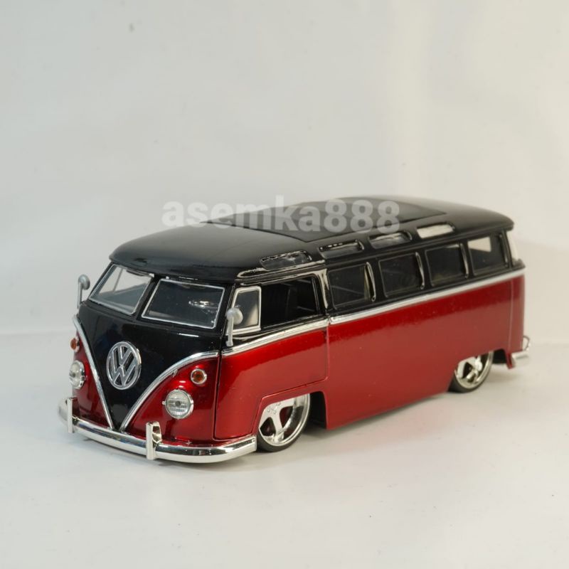 Jada 1/24 diecast 1962 Volkswagen Bus