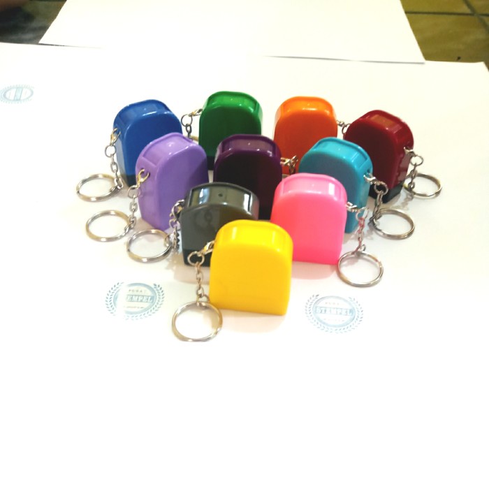 

Stmp Stempel Gantungan Kunci Matte (Besar)