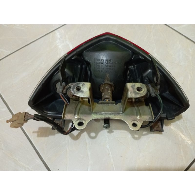 LAMPU STOPLAMP YAMAHA VEGS ZR PLUS BRECKET