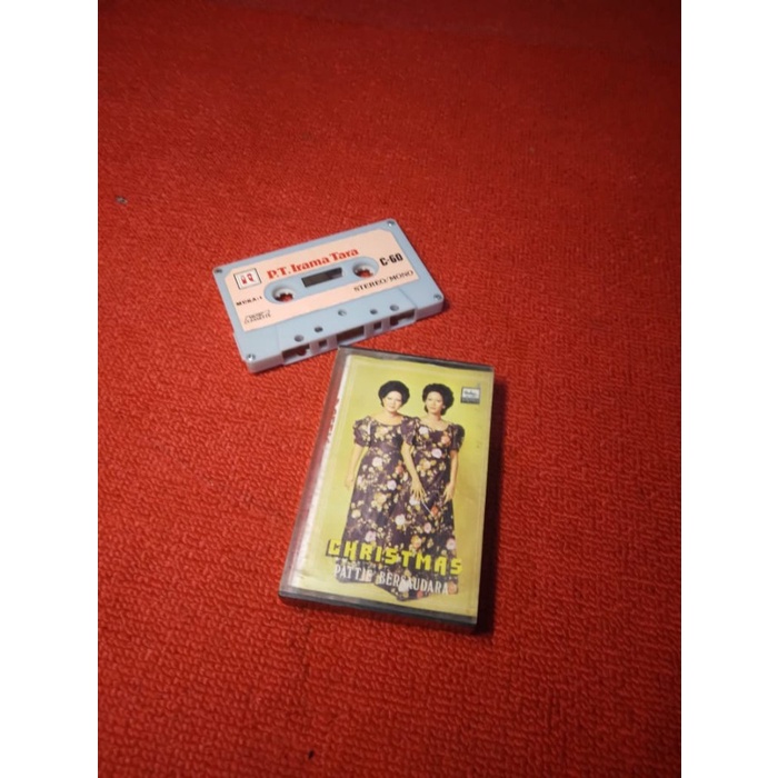 Pattie Bersaudara Christmas (kaset pita)