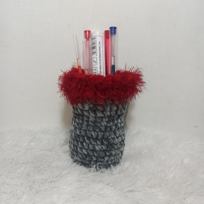 

tempat pensil rajut handmade