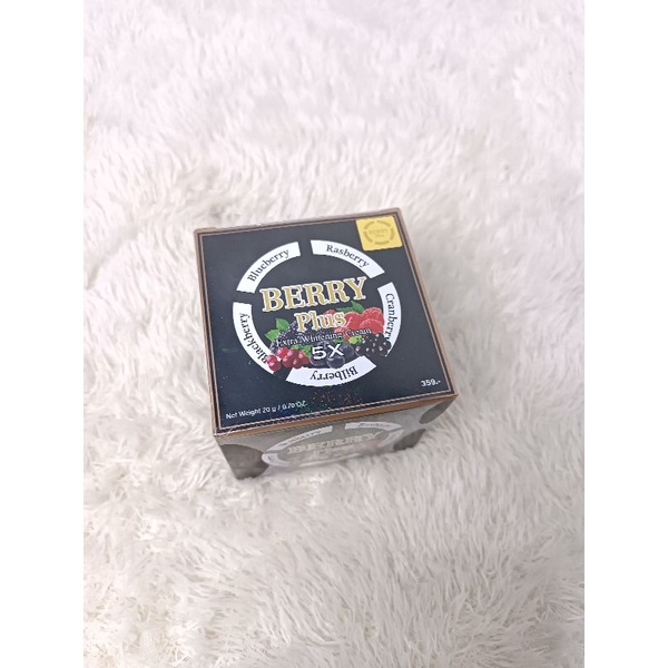 4K Night Cream Berry Plus- Kulit Ber flek hitam