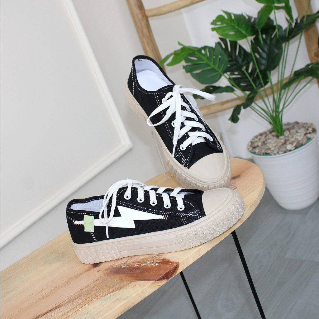 Free Box Sepatu Sneakers Import Sneakers Korea NS8805 Sepatu Kuliah Sepatu Sneakers Wanita